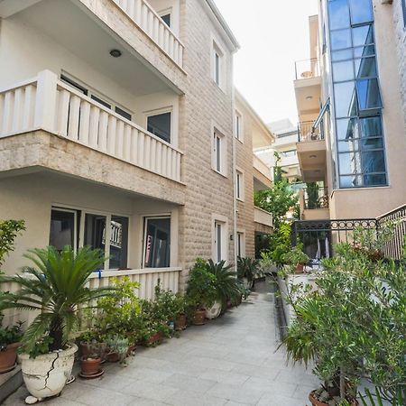 Apartments Franicevic Petrovac Εξωτερικό φωτογραφία