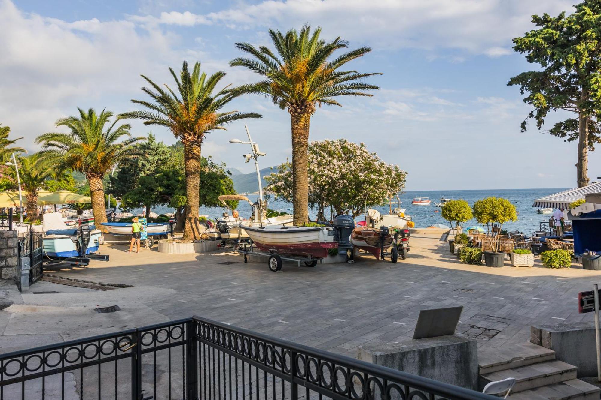 Apartments Franicevic Petrovac Εξωτερικό φωτογραφία