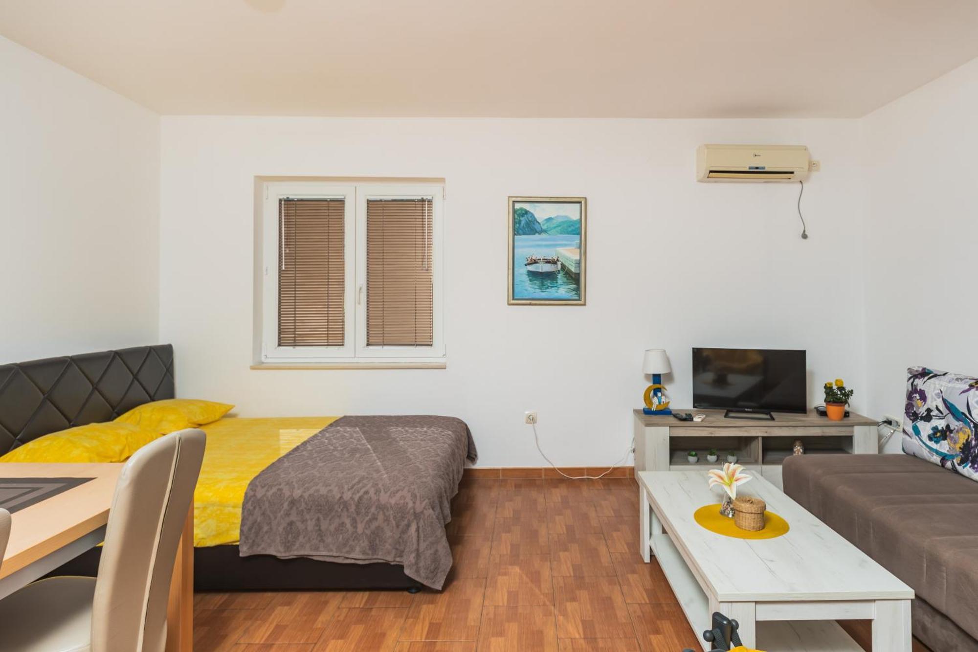 Apartments Franicevic Petrovac Εξωτερικό φωτογραφία