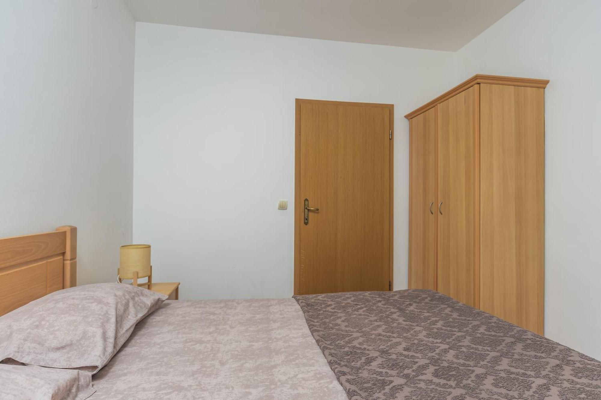 Apartments Franicevic Petrovac Εξωτερικό φωτογραφία