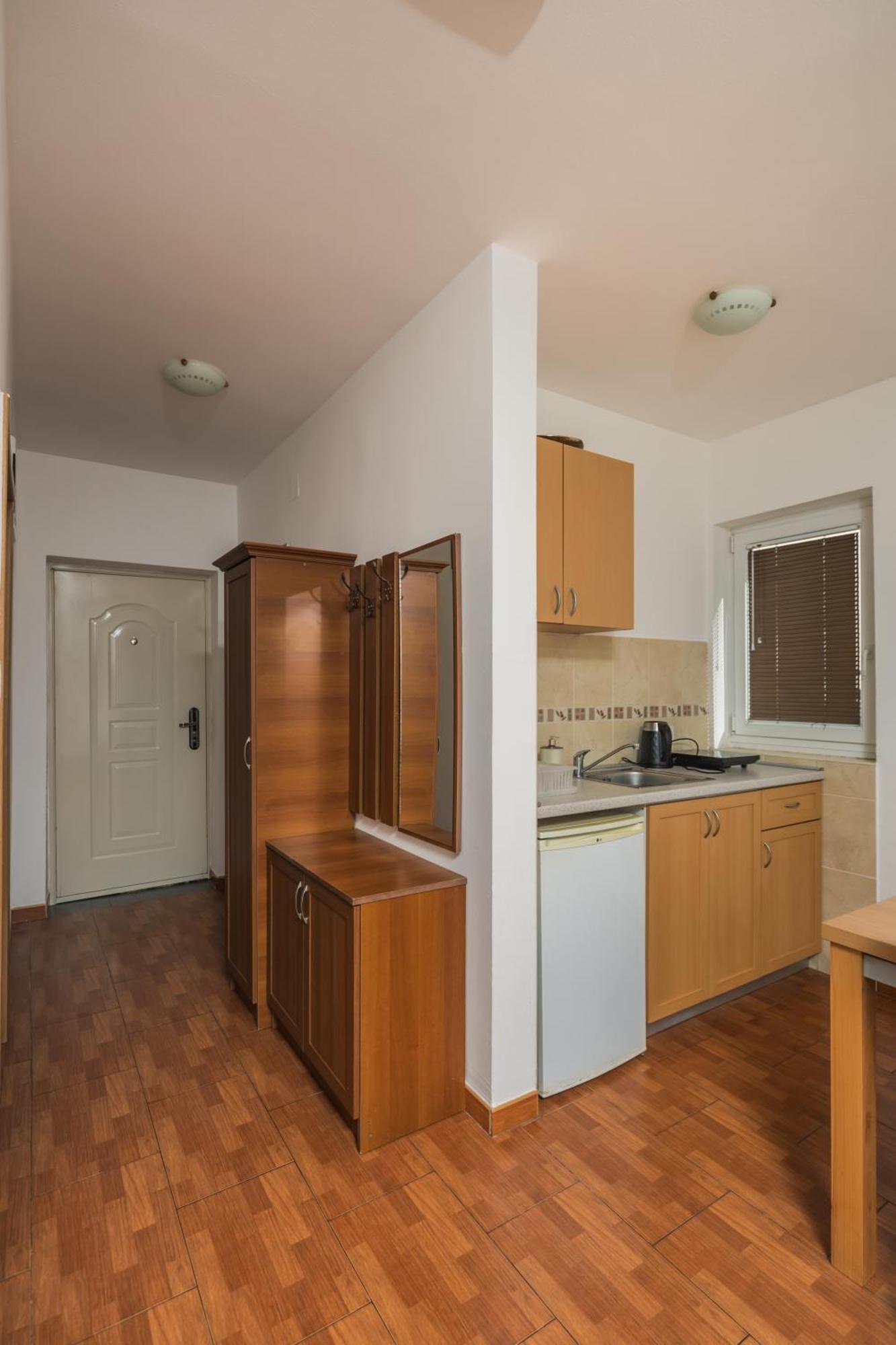 Apartments Franicevic Petrovac Εξωτερικό φωτογραφία