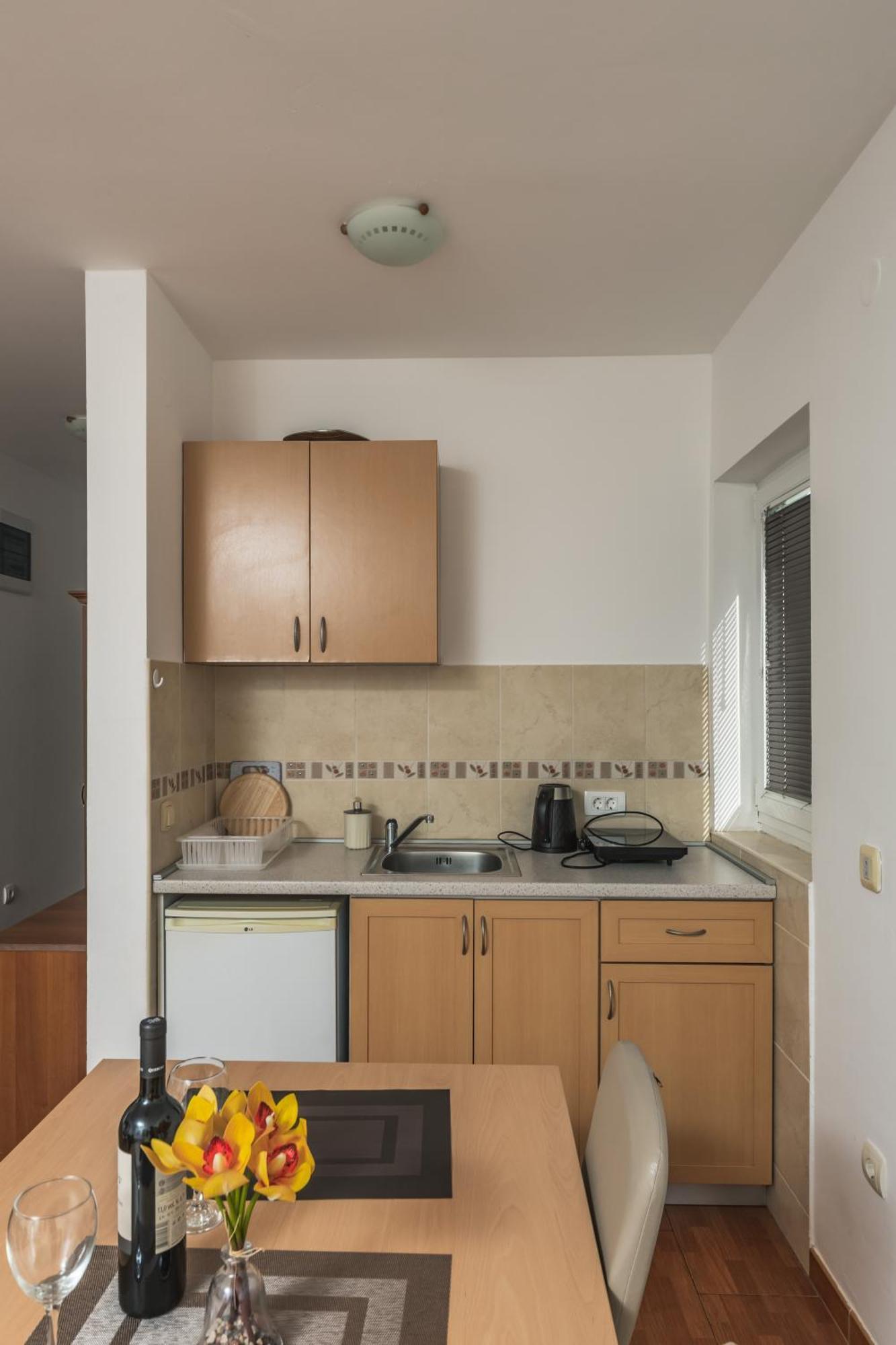 Apartments Franicevic Petrovac Εξωτερικό φωτογραφία